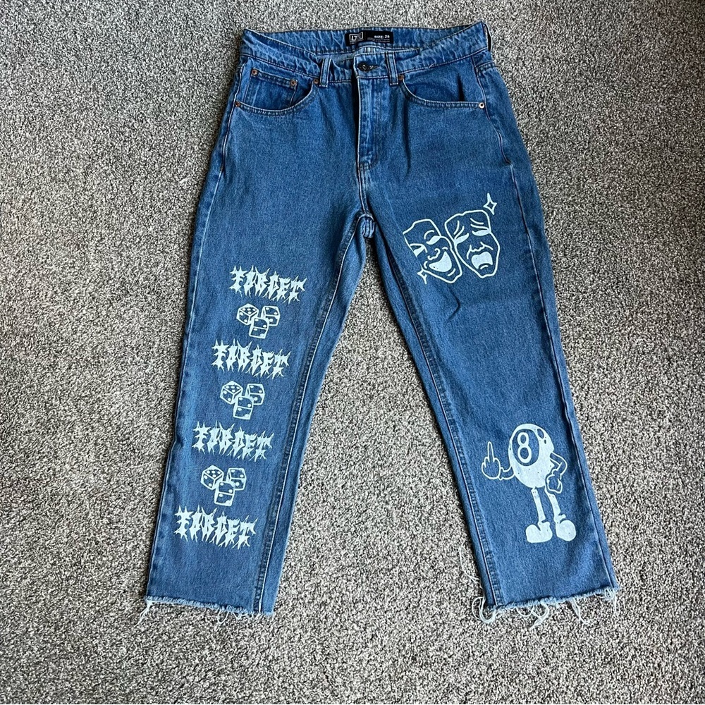Graffiti Style High Rise Straight Leg Raw Hem‎ Jeans, Size 28